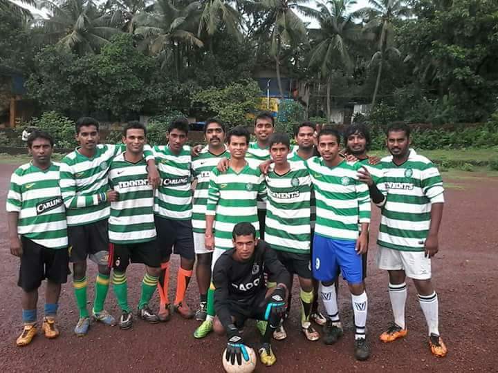 Hi Ed, Team in Goa,India who proudly wear the hoops! If anybody is holidaying in Goa and has an old top, Arol who works in the Stone House pub in Candolim would be delighted to take! Cracking pub too!