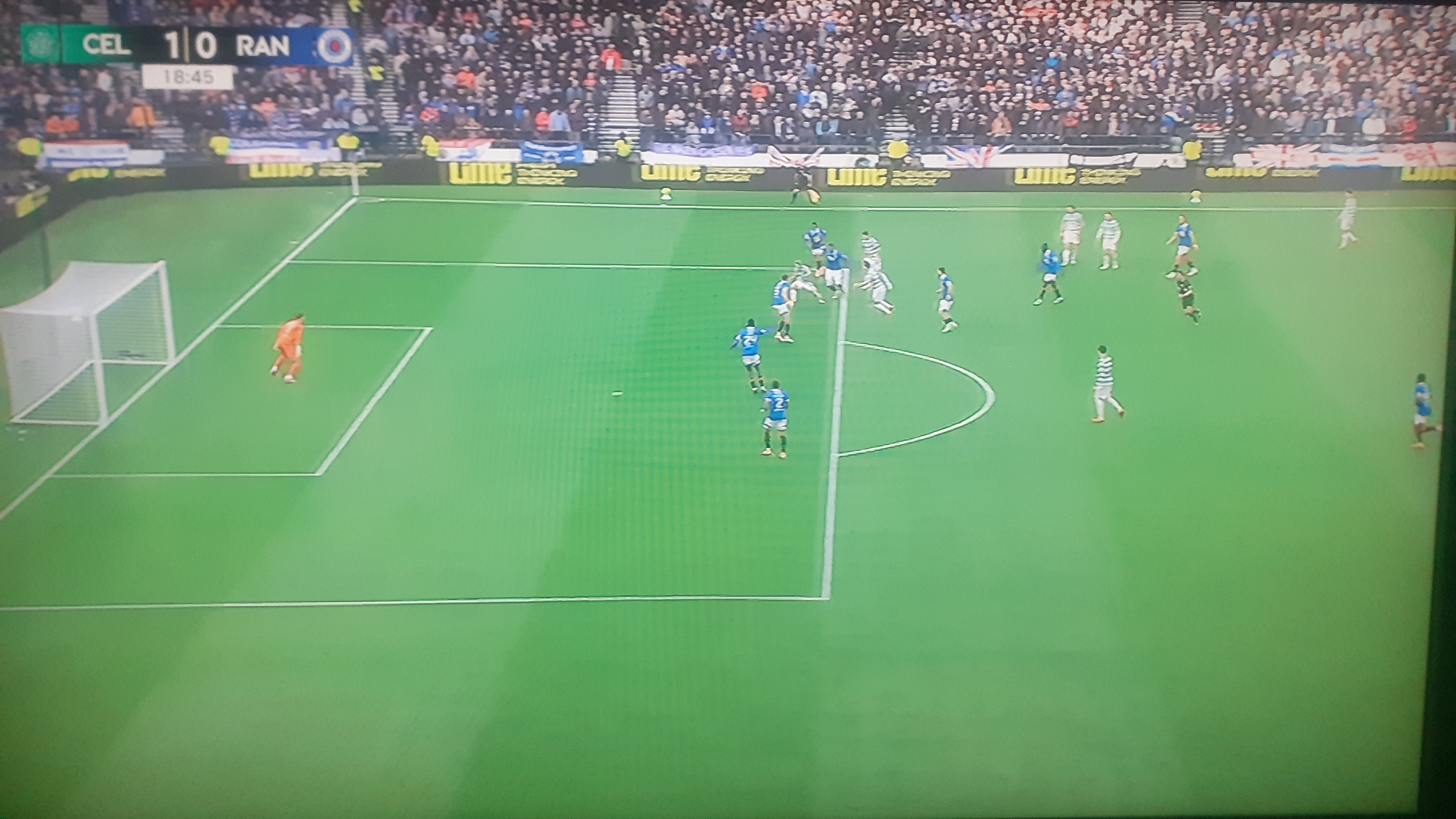 2 Still shots b4 receiving and as receiving. Clear as day!!!